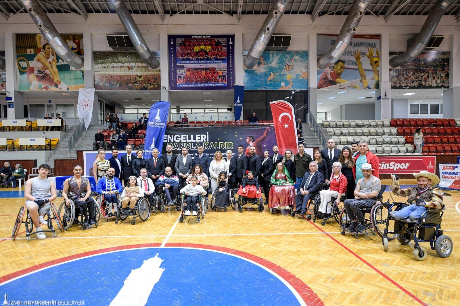 Engelleri dansla kaldırdılar: İzmir’de renkli şampiyona